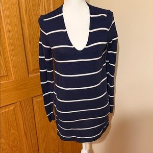 Old Navy Navy Blue and White Striped V-Neck Sweater